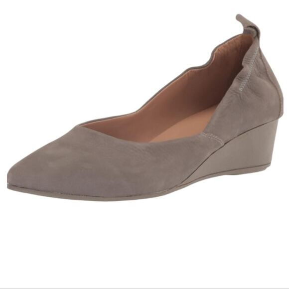 Blondo Women's Etta Pump Fallen Rock‎ Grey Nubuck Wedge Comfort Heels Size 10 - Picture 2 of 9